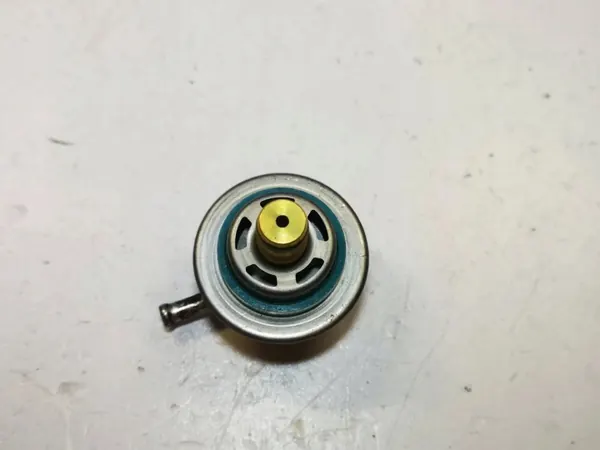 Régulateur pression carburant Saab 9-5 OEM 0280160560 image 4