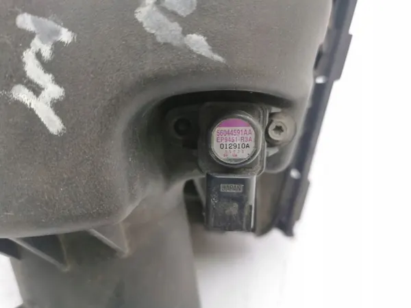 Chrysler Grand Voyager V 2011 Ilmansuodattimen kotelo image 3