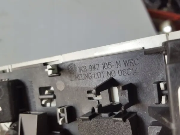 OEM 1K8947105N Binnenverlichting voor VW Tiguan I 5N image 4
