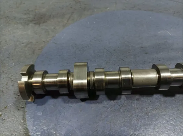 Arbre à cames échappement OEM 24200-08220 Kia Ceed III image 4