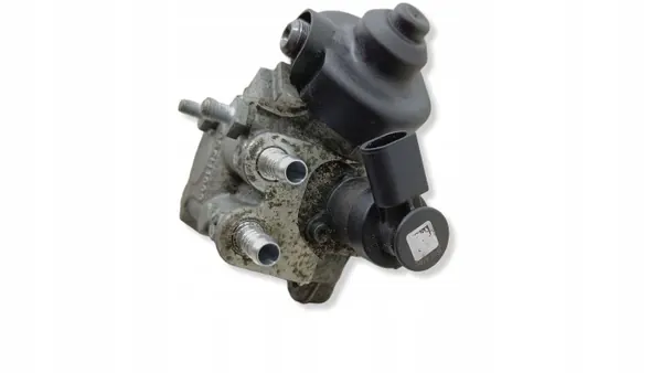 Pompe à injection VW Passat B7 2.0 TDI OEM 03L130755L image 9
