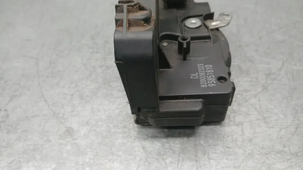 Vänster Bakdörrslås Opel Vivaro A 1.9DCI 93851810 image 4