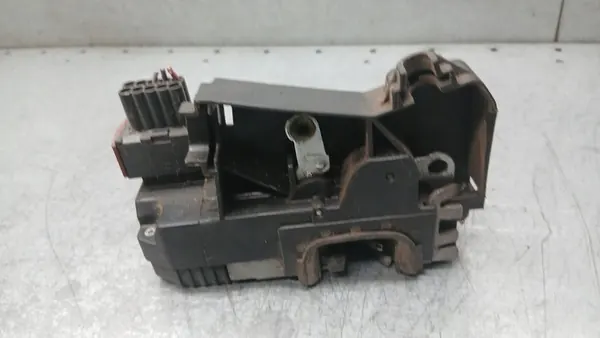 Vänster Bakdörrslås Opel Vivaro A 1.9DCI 93851810 image 5