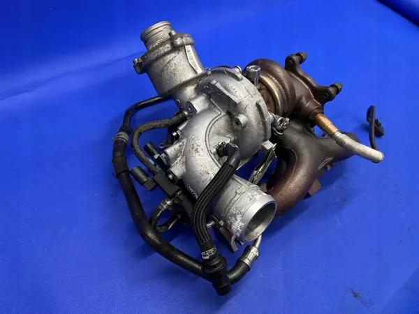 AUDI A6 C7 2.0 TFSI Turbokompresso 06H145713D image 2