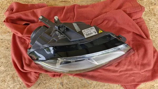 AUDI A3 8P0 LIFT 08-12 LUZ XENÓN LED DERECHA image 3