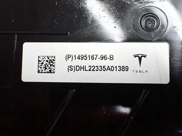 Matkustamon Ilmansuodinkotelo OEM 1495167-96-B Tesla Model Y image 5