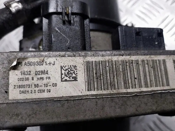 Servostyrningspump Peugeot 407 2.0 image 2