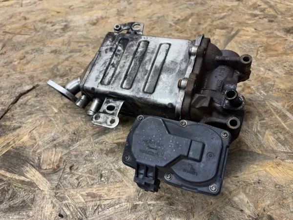 Refroidisseur EGR OEM 04L131512T pour VW T6 Crafter image 3