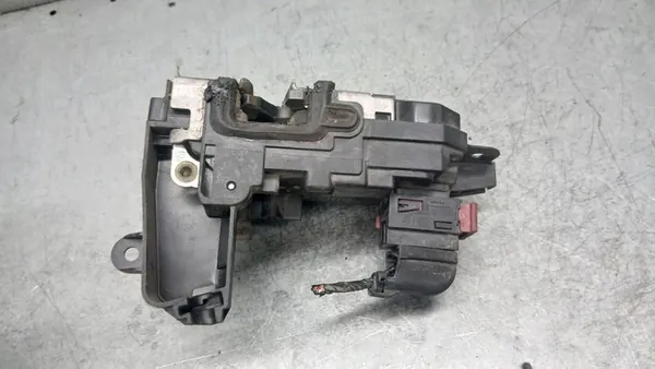 Vänster Framslå Lock Opel Astra H 1.9CDTI 04-07 Kombi 13210748 image 3