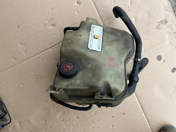Réservoir direction assistée OEM 9636068780 Citroen C5 image 3