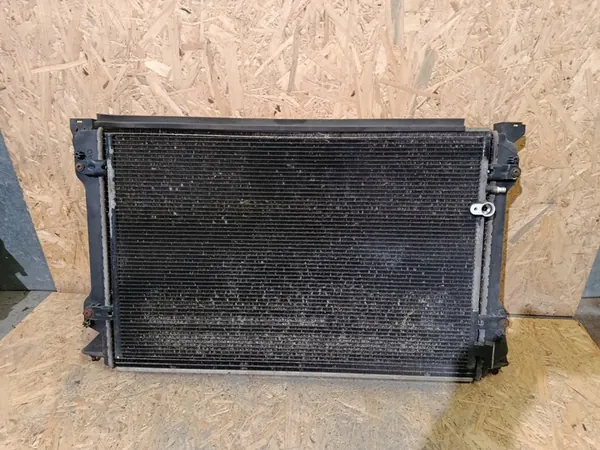 Radiador de agua AUDI A6 C6 2.7 3.0 TDI 4F0121251N image 3