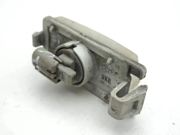 Luz de matrícula Nissan 350Z 2004 OEM 12VW5W image 4