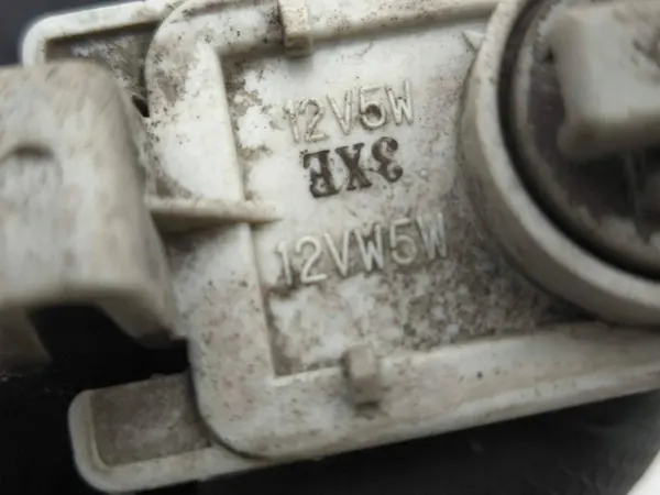 Luz de matrícula Nissan 350Z 2004 OEM 12VW5W image 8