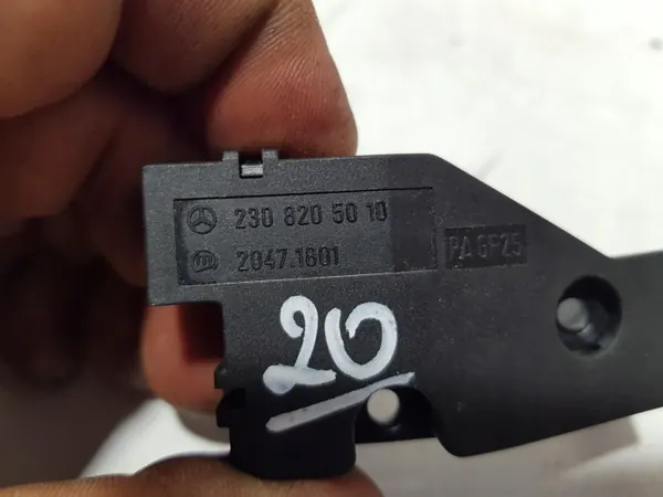 Interruptor límite techo Mercedes SL R230 OEM 2308205010 image 3