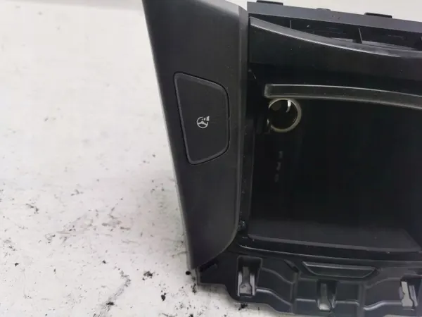 Compartiment console Hyundai I40 OEM 84630-3Z715 image 3