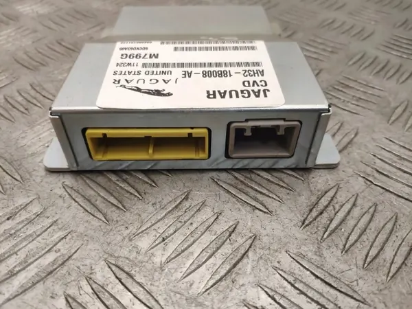 Land Rover Luchtveringmodule OEM AH3218B008AE image 3