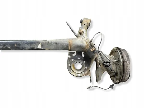 Toyota Yaris Hinterachsträger OEM NA - Gebrauchtteil image 4