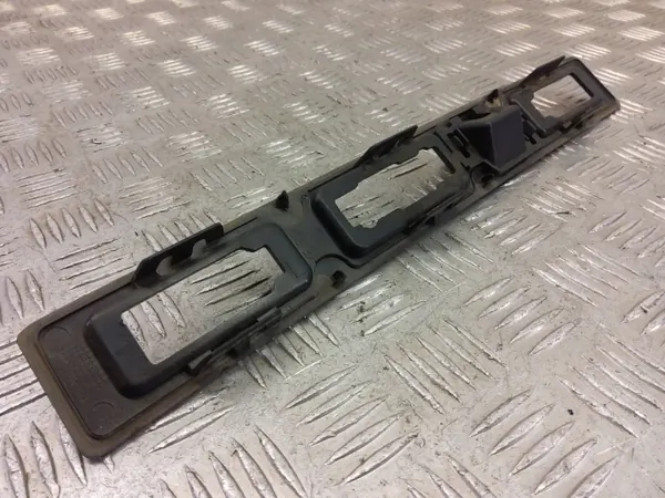 OEM 9834715780 Moldura de Portón para Opel Mokka-E 2023 image 8
