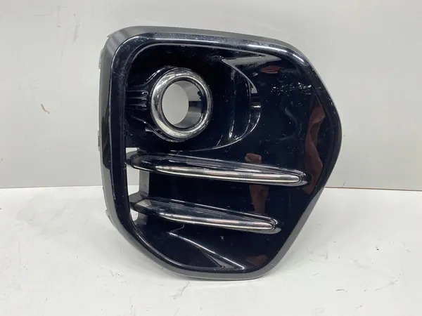 Griglia paraurti anteriore destra Kia Sportage IV 2015- image 6