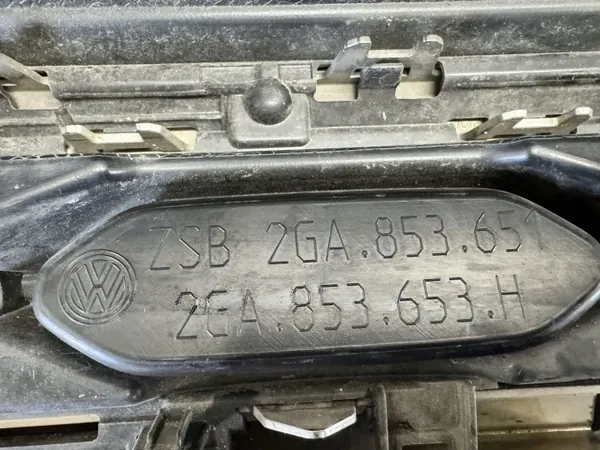 Rejilla VW T-Roc R-Line OEM 2GA853653H - Usado image 7