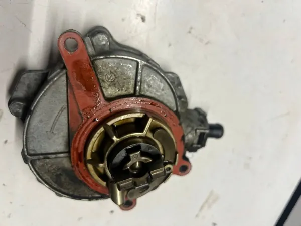 Carter de distribution OEM 06E145105 Audi S5 3.0 TFSI image 3