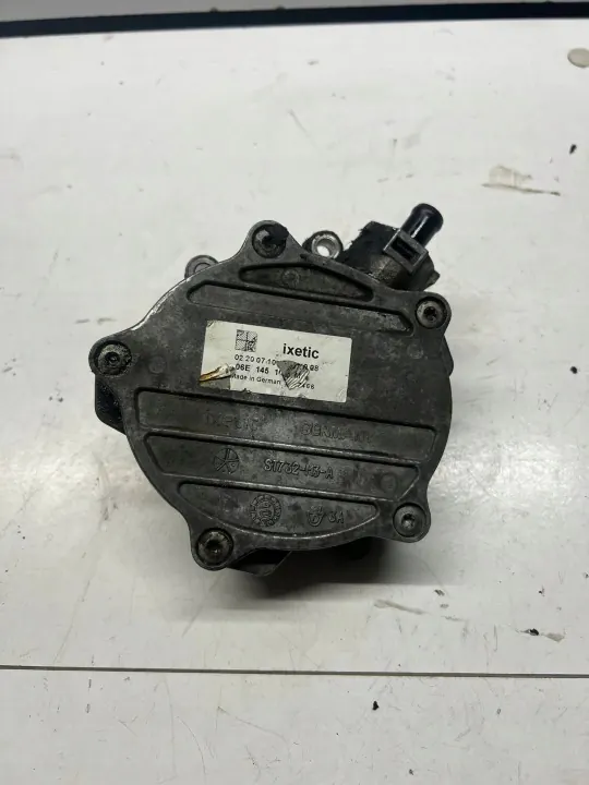 Carter de distribution OEM 06E145105 Audi S5 3.0 TFSI image 4