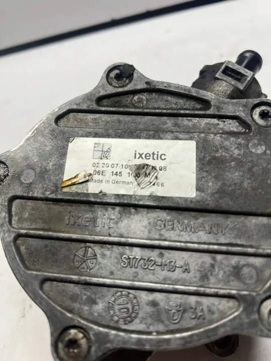 Carter de distribution OEM 06E145105 Audi S5 3.0 TFSI image 5