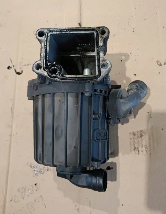 Boîtier Séparateur Huile OEM 21679517 Renault image 2