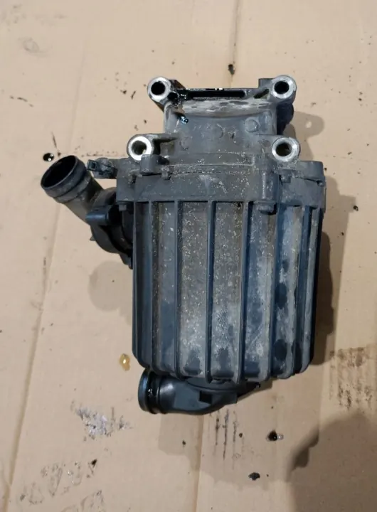 Boîtier Séparateur Huile OEM 21679517 Renault image 3