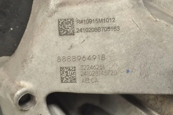 Volvo XC40 25R Rotule & Bras OEM 32333014 image 3