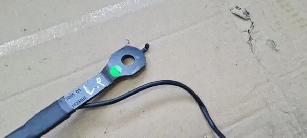 OEM 8R0857755F Etu-oikea turvavyön kiristin image 10