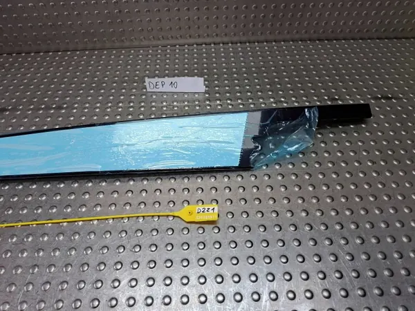 OEM S25165971 Främre höger pelaröverdrag Range Rover Sport image 3