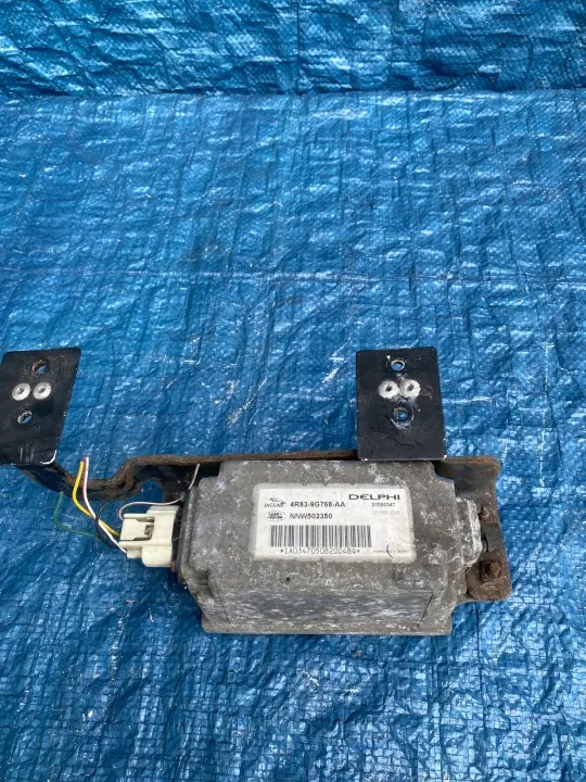 Radar de control de crucero activo Range Rover Sport L320 OEM 4R83-9G768-AA image 3