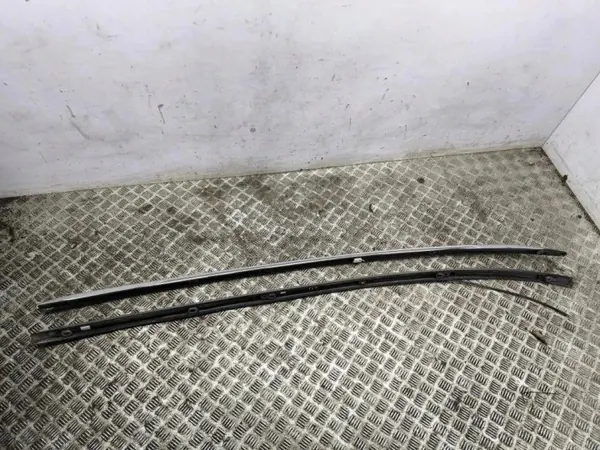 Pega traseira esquerda OEM 872303Z000 para Hyundai i40 image 4