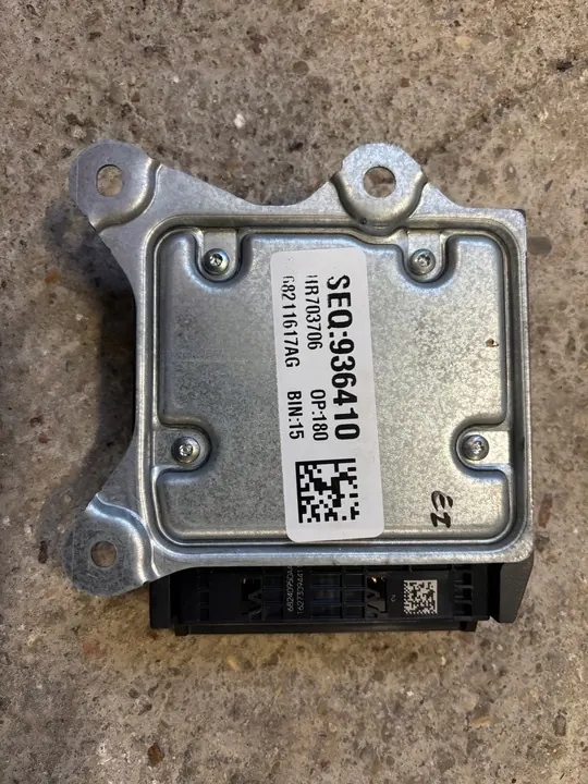 SRS Airbag Sensor Module Chrysler Pacifica II image 2