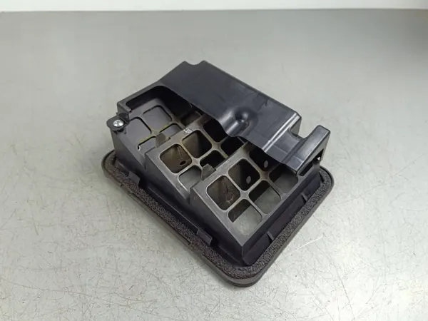 Mitsubishi Outlander Lüftungsgitter OEM FOB55665 - Gebraucht image 3