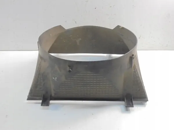 Opel OE Radiatorbehuizing OEM 90220555 - Gebruikt image 6