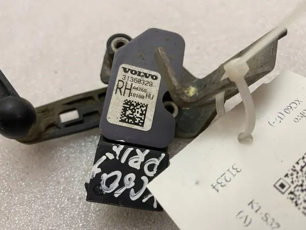 Volvo OE 31360329 Framluftfjädringsnivåsensor image 3