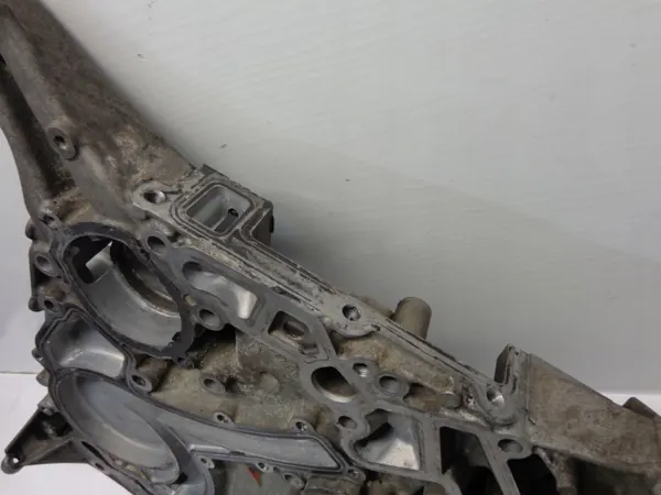 Mercedes C W203 distributiedeksel OEM 2720151202 image 4
