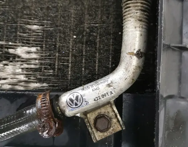 Radiador de agua VW Transporter T4 2.5 701121207G image 5