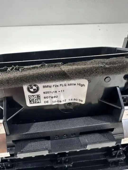 BMW 1er F20 Luftansaugung OEM 9207116 - Gebraucht image 3