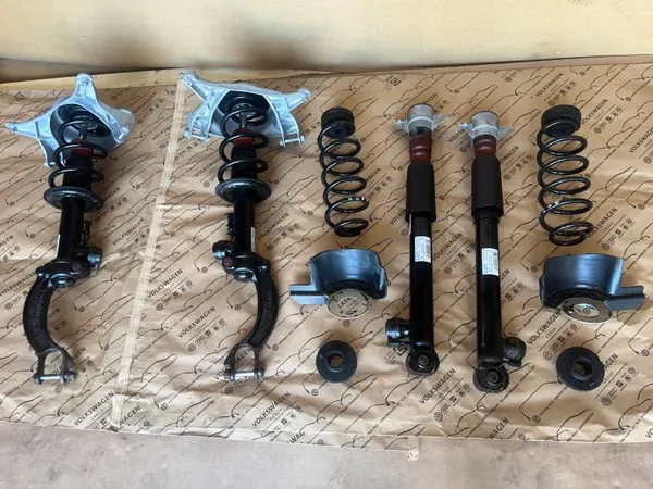Audi A5 8T 2.0 TDI Amortisseurs AV AR OEM 8F0513025A image 3