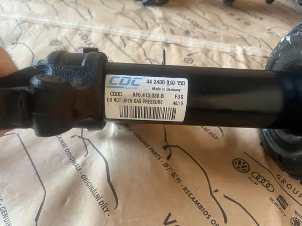 Audi A5 8T 2.0 TDI Amortisseurs AV AR OEM 8F0513025A image 6