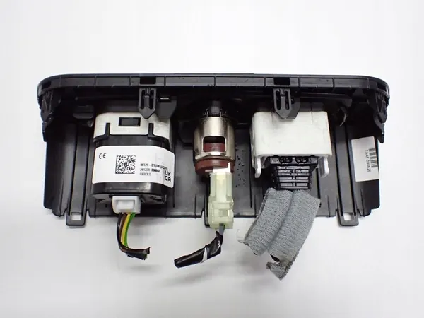 Conector USB 96125-DY100 Hyundai i10 III image 2