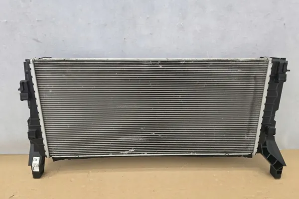 Vattenkylare BMW 2 F45 F46 X1 F48 14- OEM 17117617636 image 2