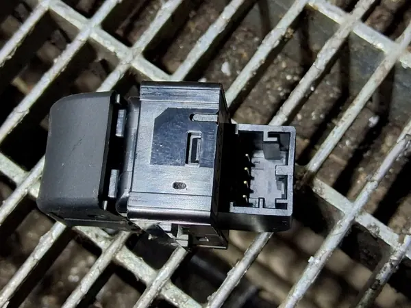 Levier de trappe à essence OEM 8V0959833A Audi Q3 8U image 6