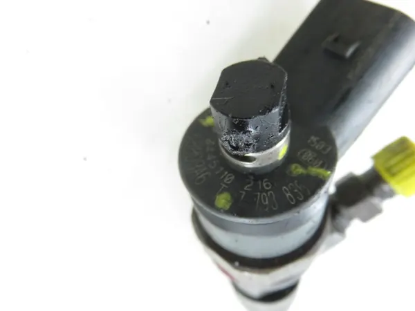 Injector BMW OEM 7793836 para 320d Diesel image 5