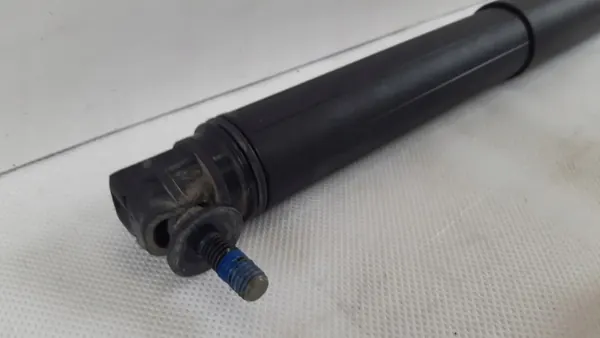 Actuateur de hayon Volvo XC90 II OEM 31371096 image 4