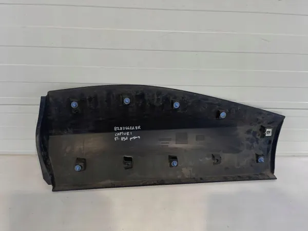 Renault Captur I Rechter Achterdeurlijst OEM 828766228R image 4