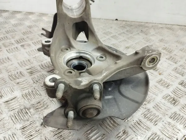 Audi A3 8Y 2021 Mozzo ruota anteriore destro image 4